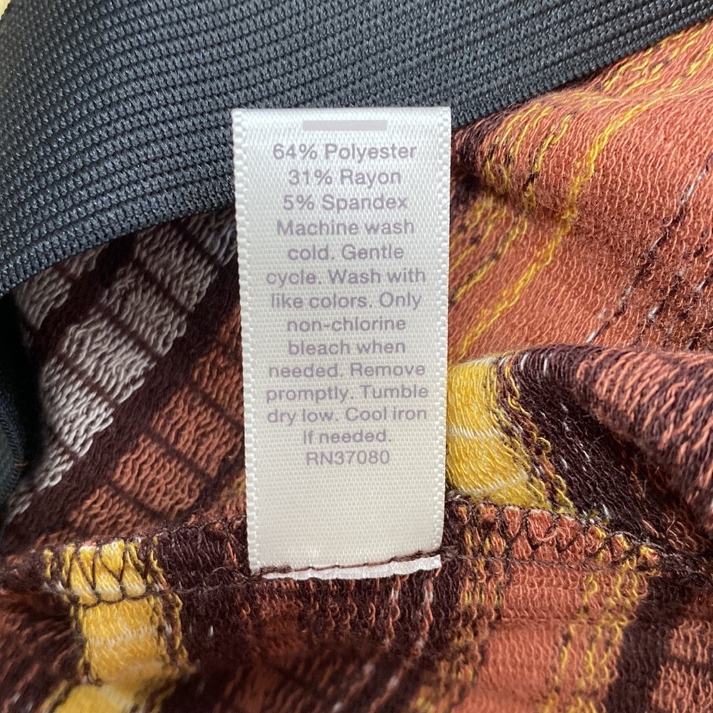 Cato Skirt - Picture 6 of 6